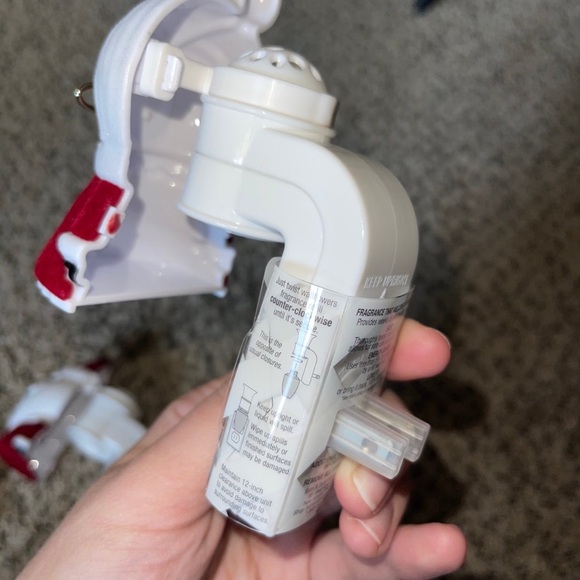 Santa and Mrs.Claus Wallflower Plugs (3) - Picture 8 of 8